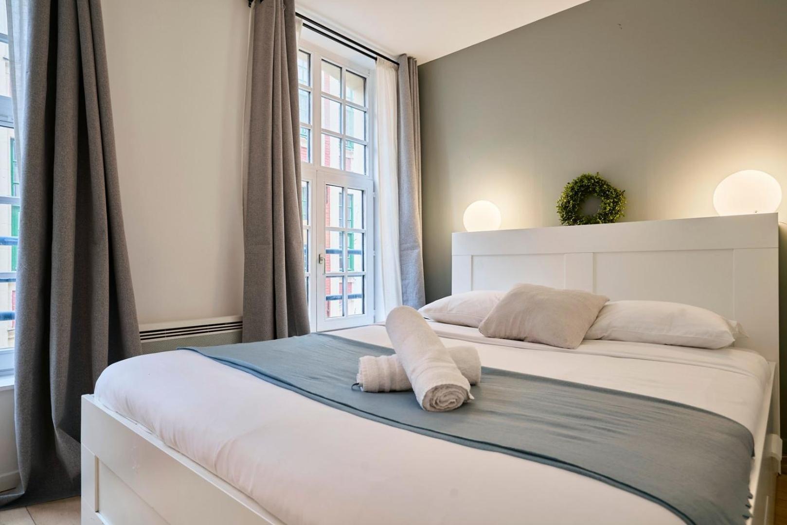 Spacious One Bedroom Apartment Ideally Located Lille Bagian luar foto