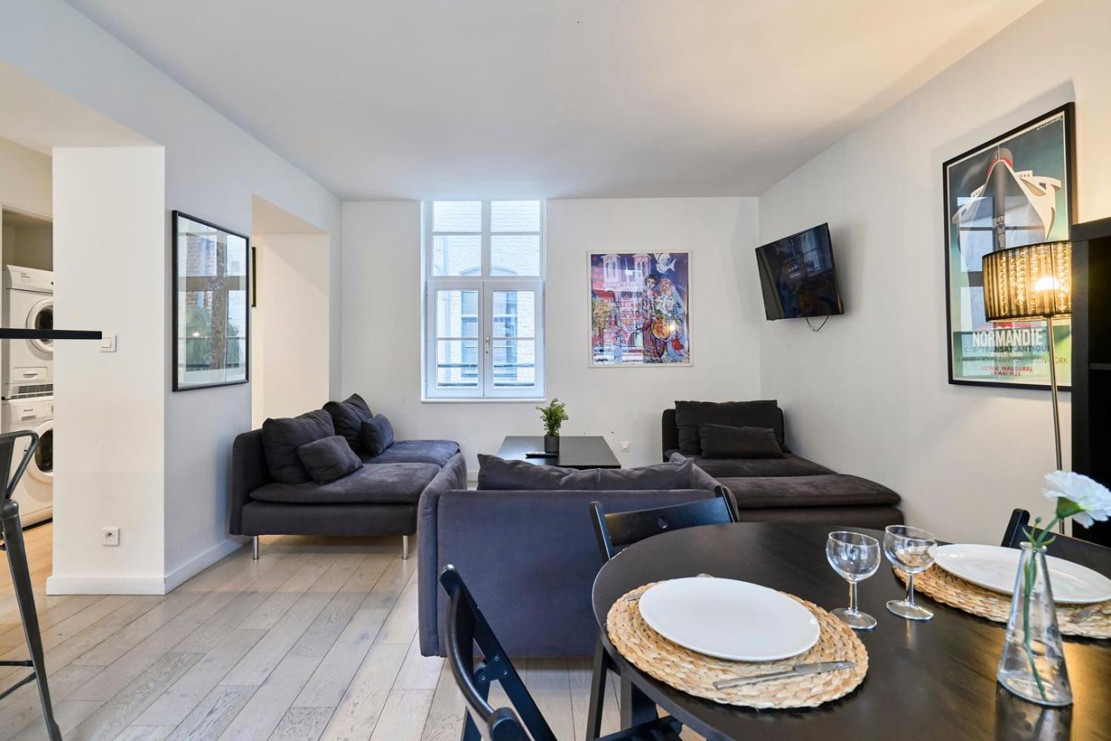 Spacious One Bedroom Apartment Ideally Located Lille Bagian luar foto