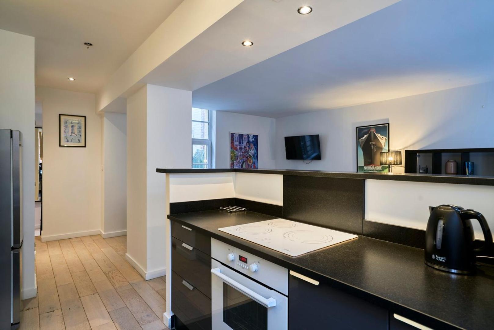 Spacious One Bedroom Apartment Ideally Located Lille Bagian luar foto