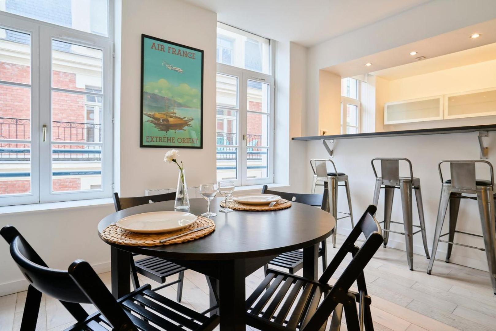 Spacious One Bedroom Apartment Ideally Located Lille Bagian luar foto